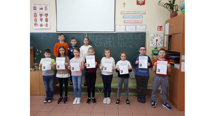 Read more about the article Klasa IIIc – Klasowy Konkurs Głośnego Czytania