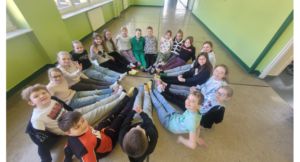 Read more about the article Dzień Kolorowej skarpetki w naszej szkole